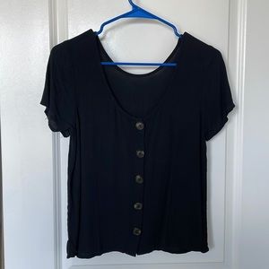 Abercrombie & Fitch size small black flowy shirt. Never worn, good as new.